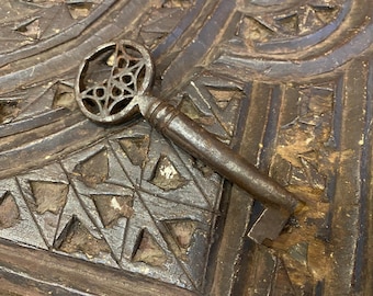 Ottoman period rare key,vintage old key,Rustic Decorative Antiq Key,gothic metal key, antique key rare key,Home Decor Primitive Key,
