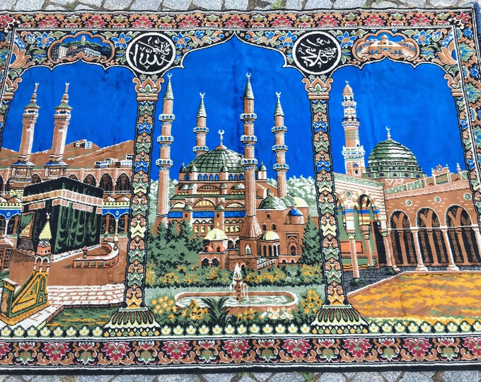 Vintage Kabe Picture, Holly Kabe picture on Tapestry,Tradatinol gift from Kabe,Calligraphy written on Tapestry Rug,Kabe and mosqu pictures,