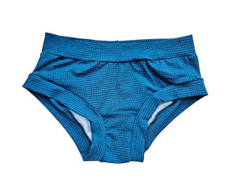 Dotted lines organic cotton jersey underwear for women, breathable lounge panties, comfy elastic free regular or high rise adult underpants