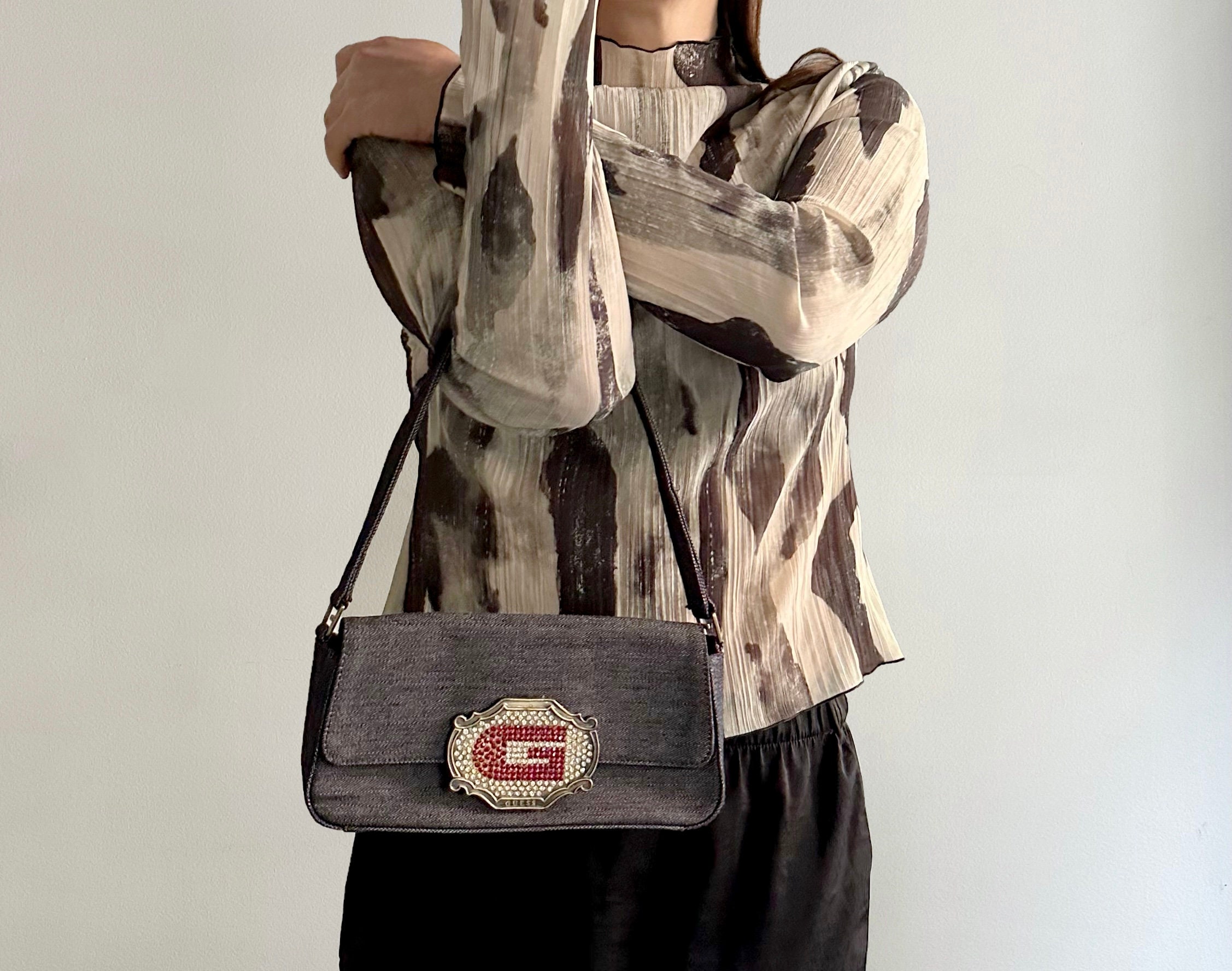 PURPLE (Rose Violet)1990's ALLIGATOR Belly Skin Chanel Style Shoulder Bag -  ITALY - Vintage Skins