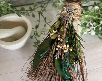 Witch Besom, Witch Broom Altar Broom Mini Cinnamon Broom Witch Decor Altar Decor, Altar Tool Witch Tool Herbal Protection Broom, Lucky Broom