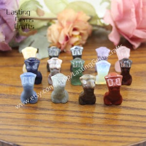 1.2 Inches Natural Stone Goddess Model Body,Mini Torso Model,Healing Crystal Goddess Decor,Hand Carving Quartz Model,Beauty Women Sculpture