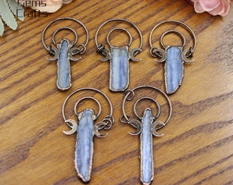 Natural Blue Kyanite Slab Pendants,Antique Brass Style Hoop Moon Copper Bezel Raw Kyanite Quartz Stone Slice Necklace Charms Retro Jewelry