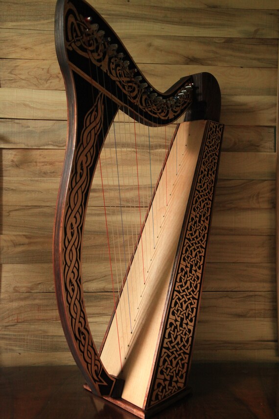 Harpe Celtique Du Roi Arthur 22 Cordes Dons Mystiques De Etsy