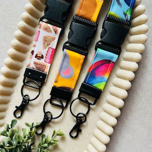Bright Fabric Detachable Teacher Lanyards