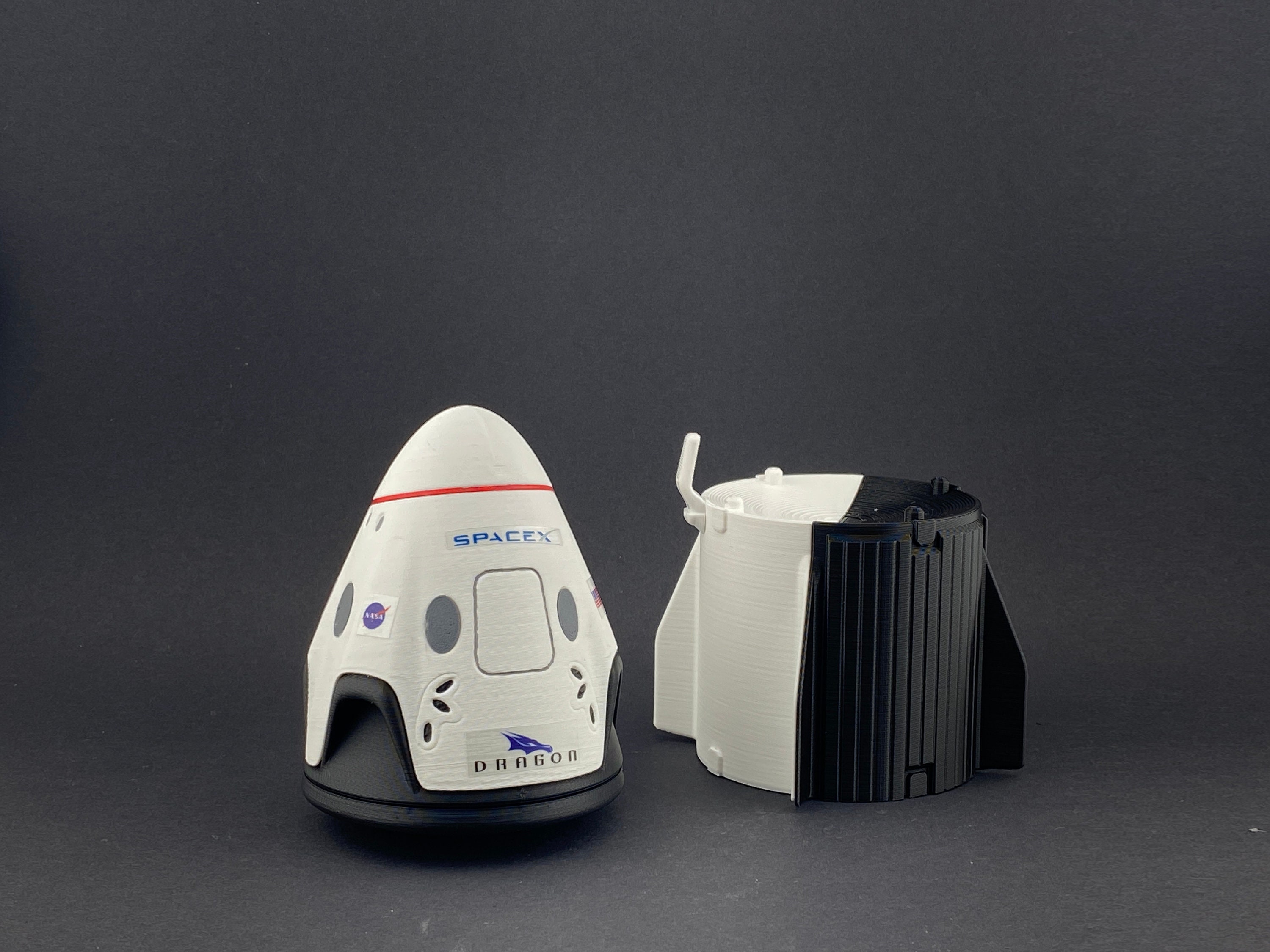 Spacex Crew Dragon Model Capsule With Trunk Prop - 7 Inch - 3 Gift