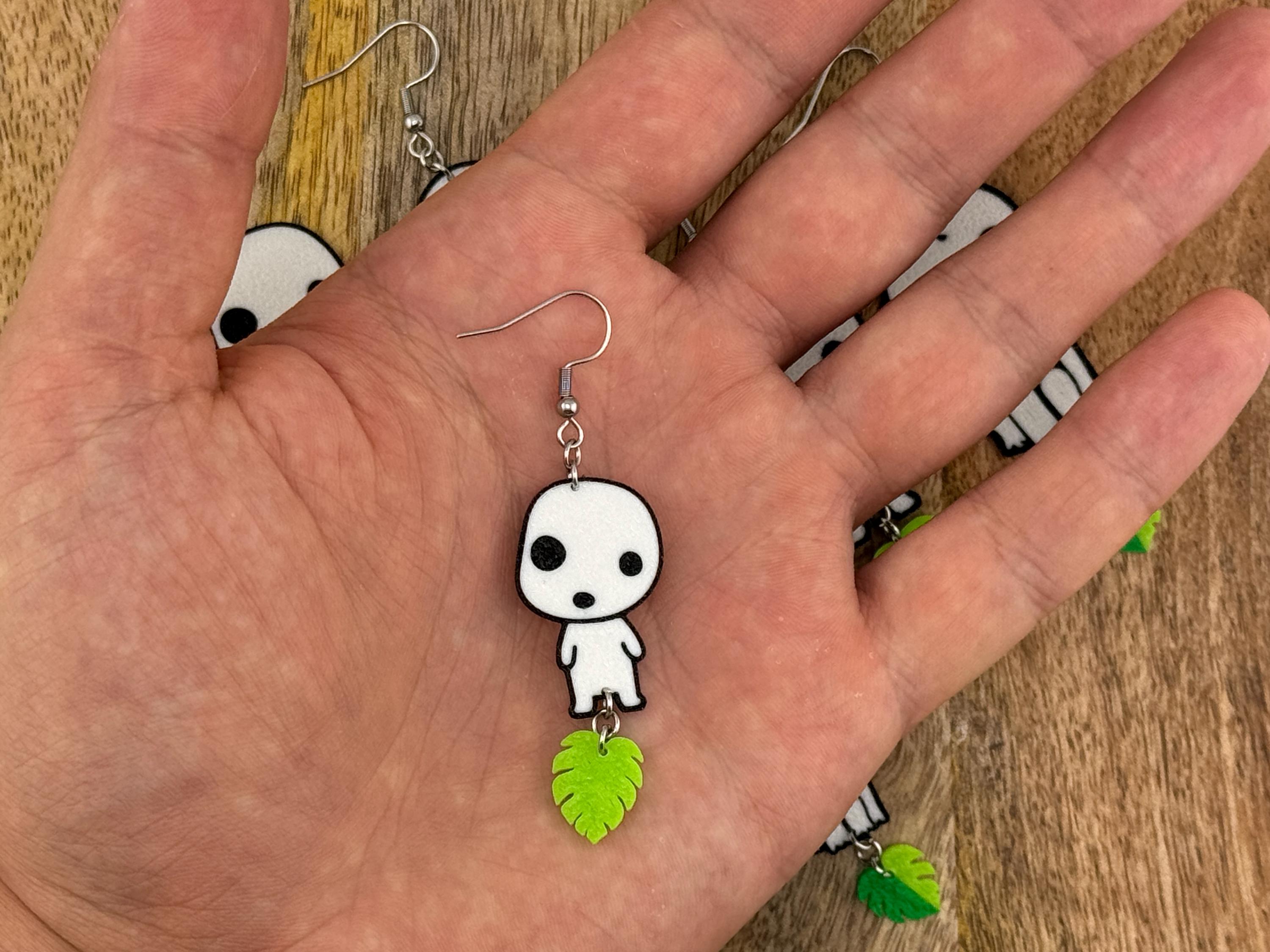 木の葉付きコダマイヤリング • もののけ姫 • 木の精霊 • ステッカー8枚