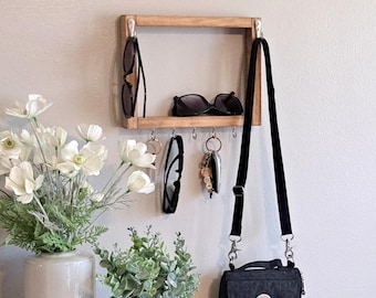 Simple Wood Key Holder, Wall Hanging Entryway Organizer, Wall Mount Key Hanger for Small Space Entryway or Apartment, New Apartment Gift