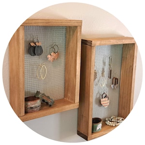 Wall Hanging Earring Holder, Chicken Wire Jewelry Organizer, Mesh Dangle Earring Display, Wood Picture Frame Earring Holder for Wall