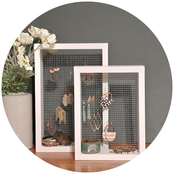 Jewelry Organizer for Small Spaces: Maximize Style & Storage Effortlessly