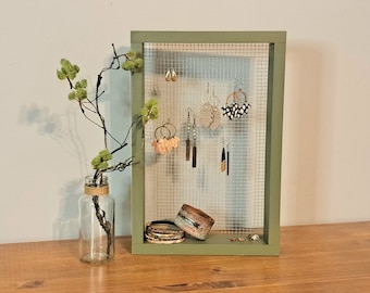 Olive Green Earring Organizer Jewelry Holder, Free Standing Earring Holder with Chicken Wire Frame Earring Storage, Green Earring Hanger