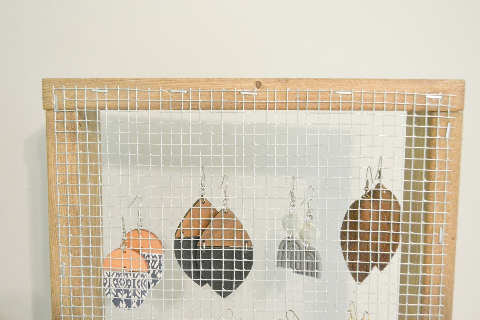 Free Standing Earring Holder Farmhouse Chicken Wire Jewelry Etsy