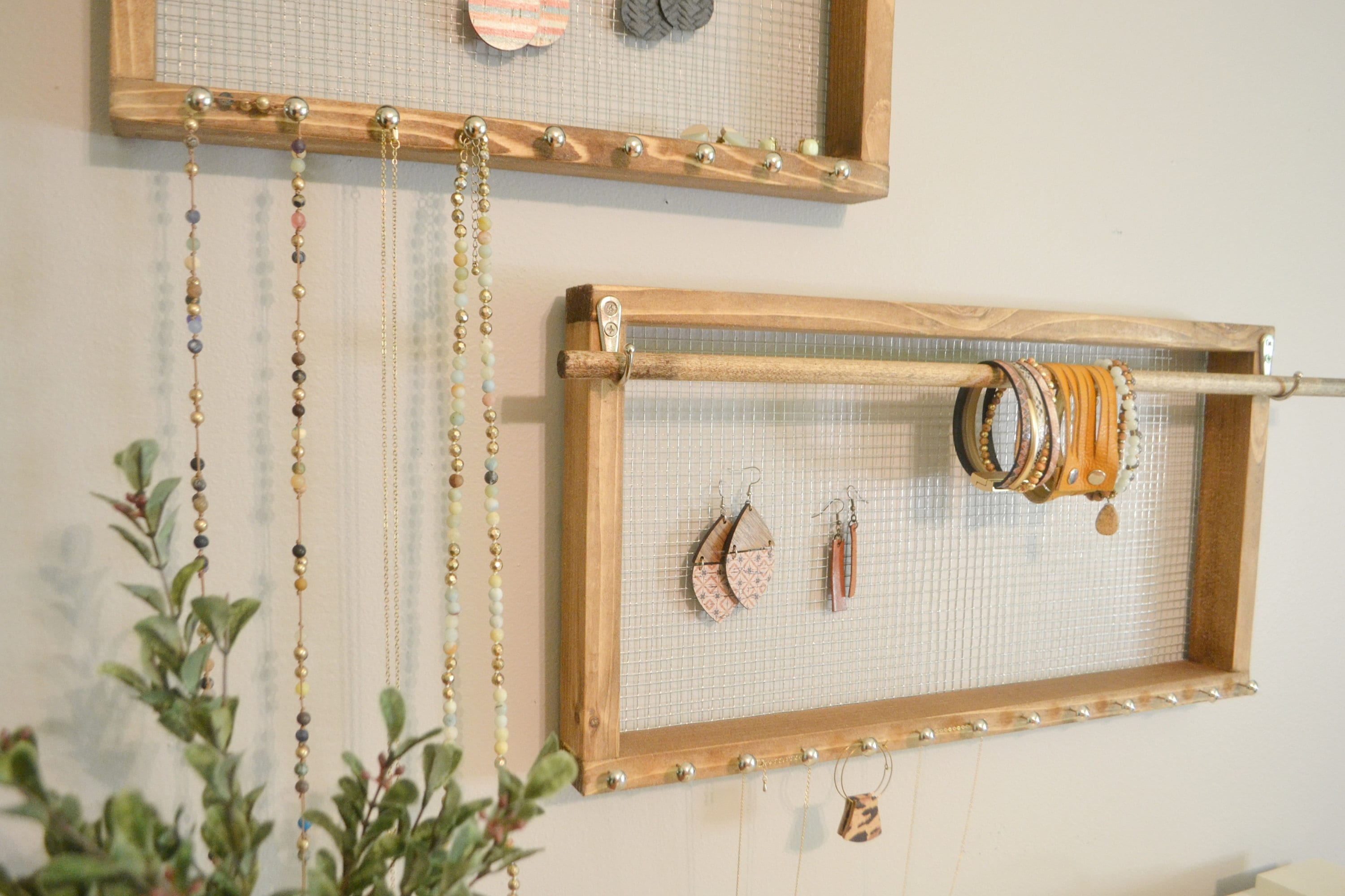 Wood Bracelet Holder Wall Hanging Display, Jewelry Organizer Gift for Mom  Birthday, Bracelet Display Wall Mount Organizer for Bathroom 