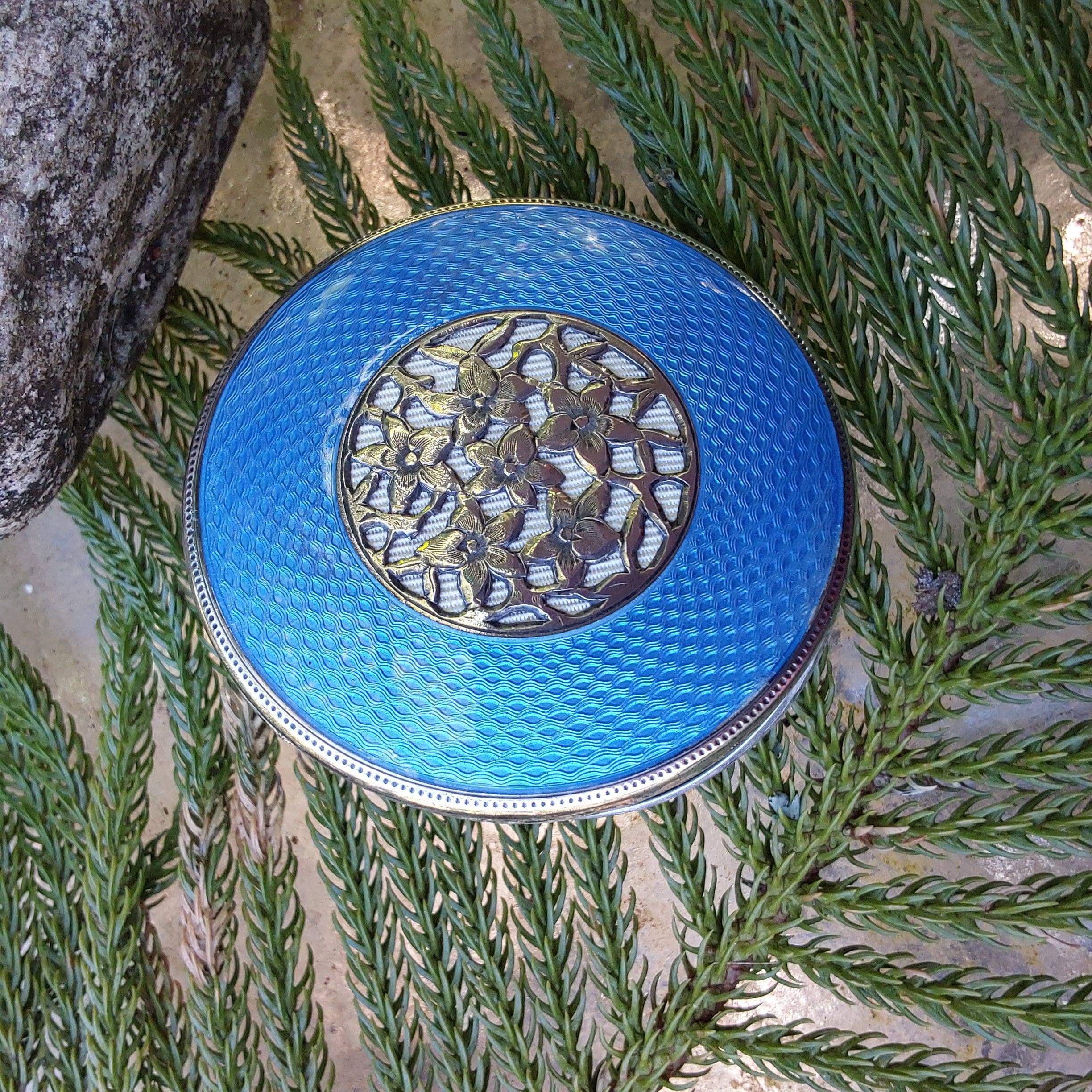 Art Deco Elgin American Sterling Silver Compact: Blue Guilloche Enamel