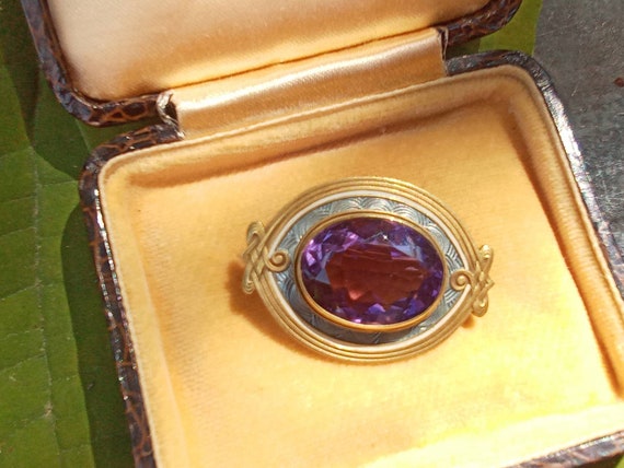 14K Gold, Faceted Amethyst, and Enamel Brooch - F… - image 8