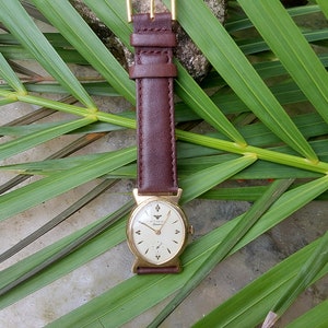 10KT Rolled Gold Wittnauer Genève Wrist Watch -  Asymmetrical Case - Manual Wind - Professionally Serviced - Wonderful Condition