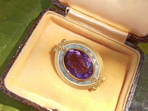 14K Gold, Faceted Amethyst, and Enamel Brooch - F… - image 7