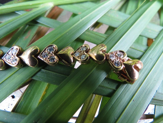 18K Gold Diamond Heart Bracelet - Fine Quality Vi… - image 8