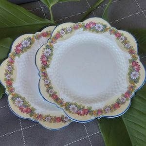 Aynsley England Bone China Bread Plates - Early Porcelain Side Dishes - Beautiful Floral Pattern - Excellent Condition
