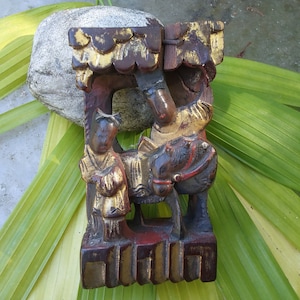 ANTIQUE CHINOISERIE CHIC Decor, Chinese Temple Wood Carving ANTIQUE CHINOISERIE CHIC Decor, Chinese Temple Wood Carving
