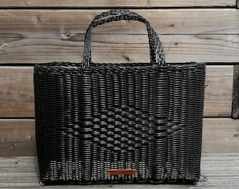 Large black tote bag, handwoven from recycle plastic, strong and durable, perfect as a shopper bag or beach bag, boho style, market bag