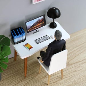 1:10 Dollhouse Miniature Furniture Doll Computer Desk Laptop Table Living Room OB11 Doll Toy