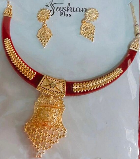 Red pola necklace discount