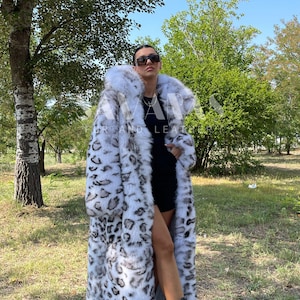 Super rare 52 INCH LONG snow L eopard print  Fox Coat,fur coat with Whole skins,luxury fur coat,perfect gift,customizable in any dimensions
