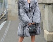 高級シルバーフォックスジャケット、ホールスキンの毛皮コート、毛皮