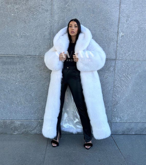 Luxury Scandinavian White Fox Coat Full Length With Lavish Double