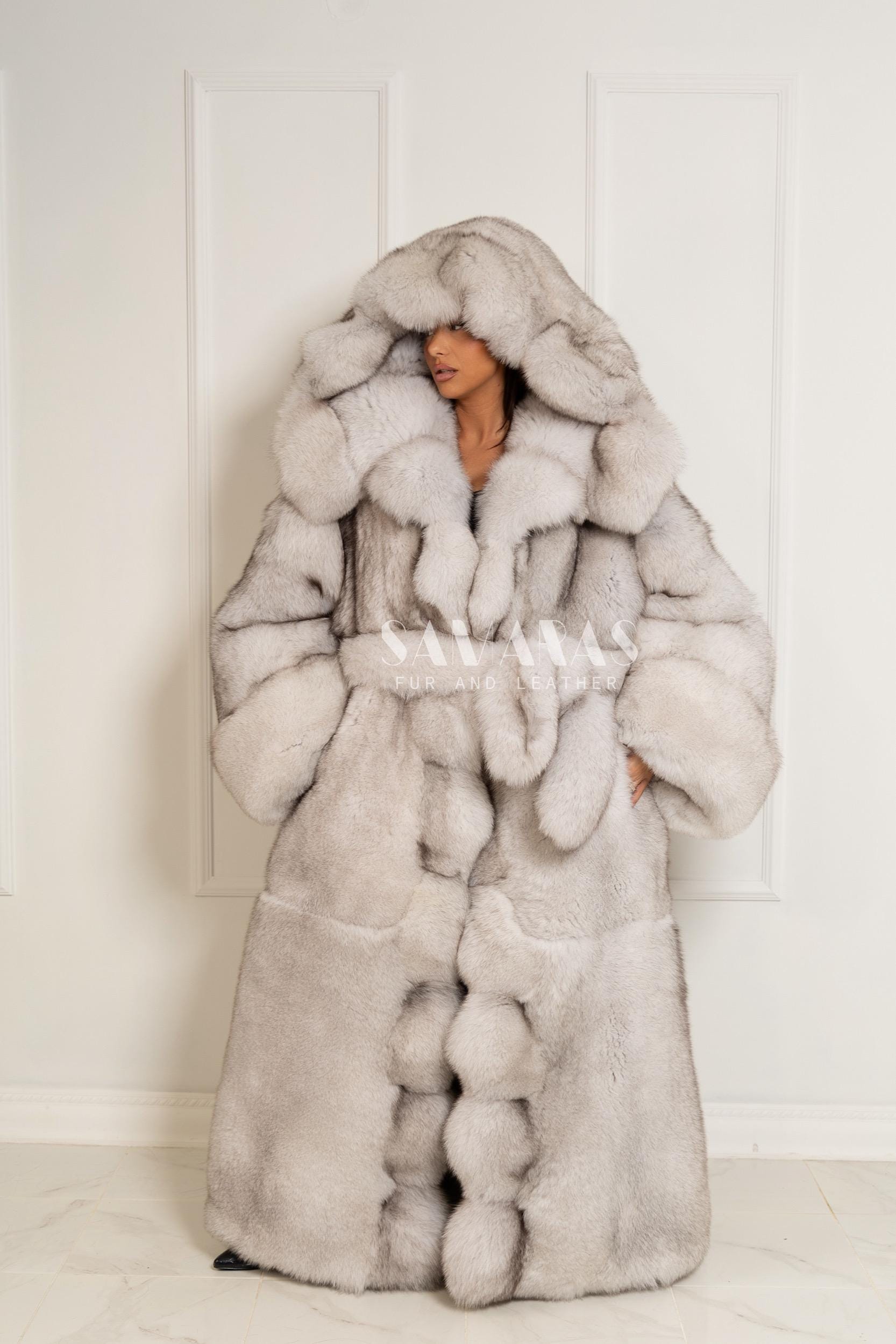 新品同様✩リバーシブル✩ブルーフォックス✩グレー✩フード取り外し可✩ファーコート 高級両面フルレングスブルーフォックスコート、ファーベルト付き