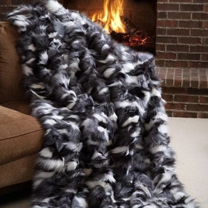 Top quality Real Fox Fur throw,fur comforter,fur blanket, fur rug, matching pillows available, perfect present