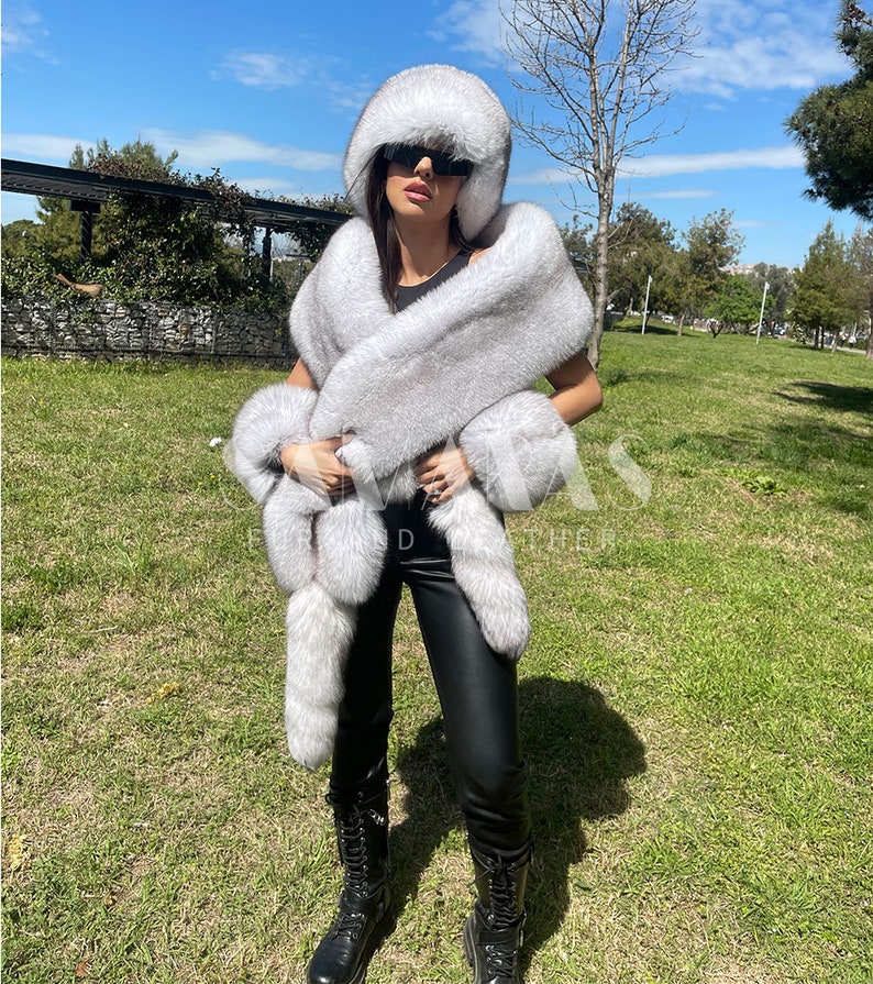 LUXURY FOX Fur BOA Set with fox hat and fox fur cuffs,full skin fox scarf with tails,fox hat,fox cape,fur cuff,hat,fur accessories,gift image 1