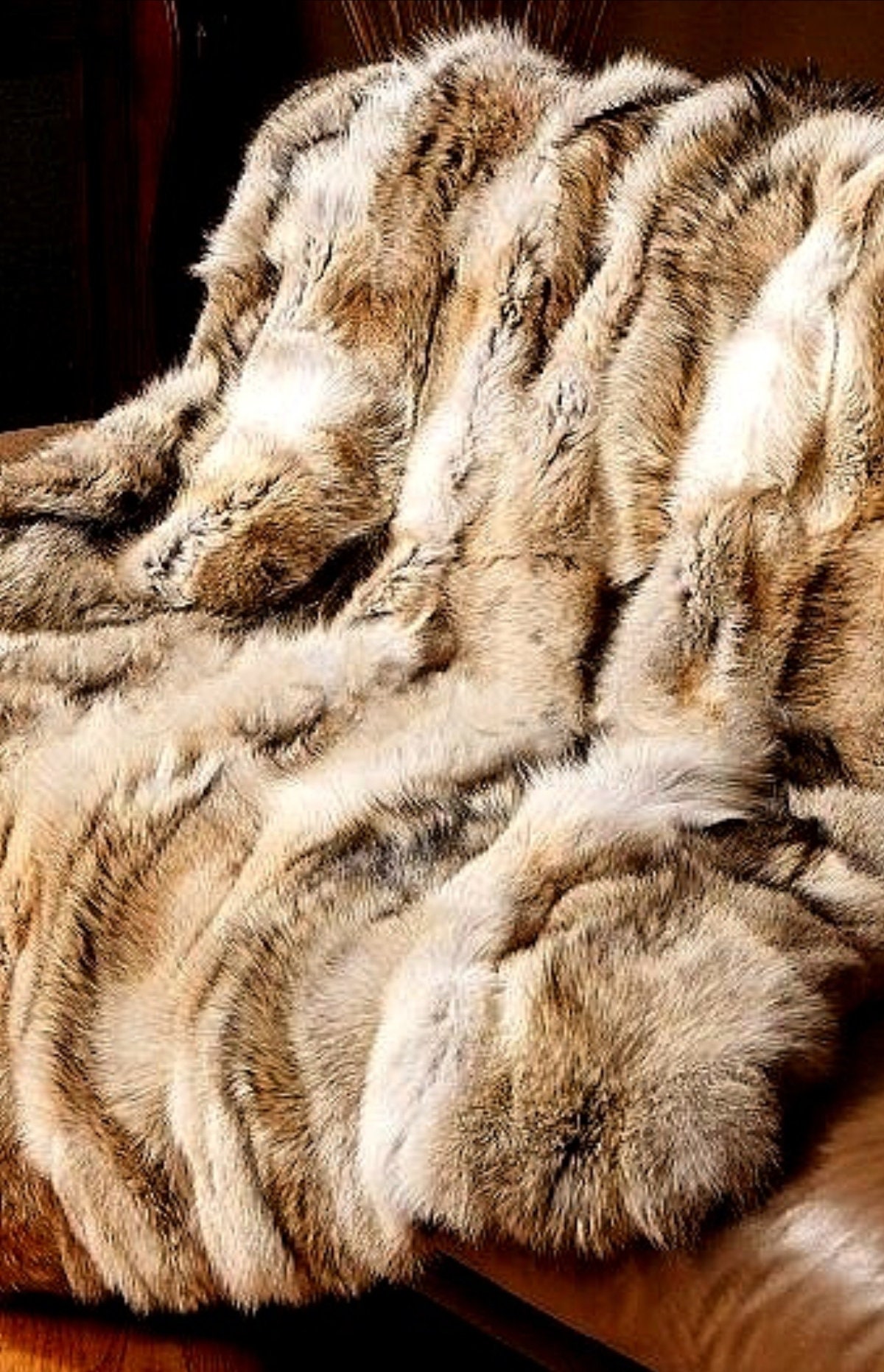 Full Pelt Coyote Fur Blanket for Luxurious Home Decor at