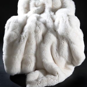 Genuine luxury full skin REAL FOX FUR throw,fur comforter,fur blanket,various colors, fur rug, fox fur throw,fur warmer,fur pillows