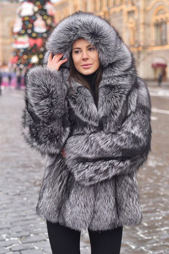 LUXURY SILVER FOX Jacket Fur Coat With Whole Skins Fur 