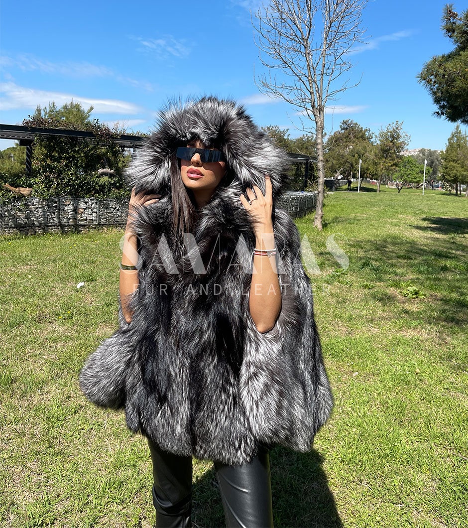 高級シルバーフォックスファーケープ/ジャケット、全皮付き、ファー