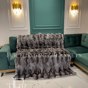 Vrai jet de fourrure de renard gris Frost, couverture de renard, couette en fourrure, couverture en fourrure, tapis en fourrure, oreillers assortis disponibles, cadeau parfait, cadeau d’anniversaire