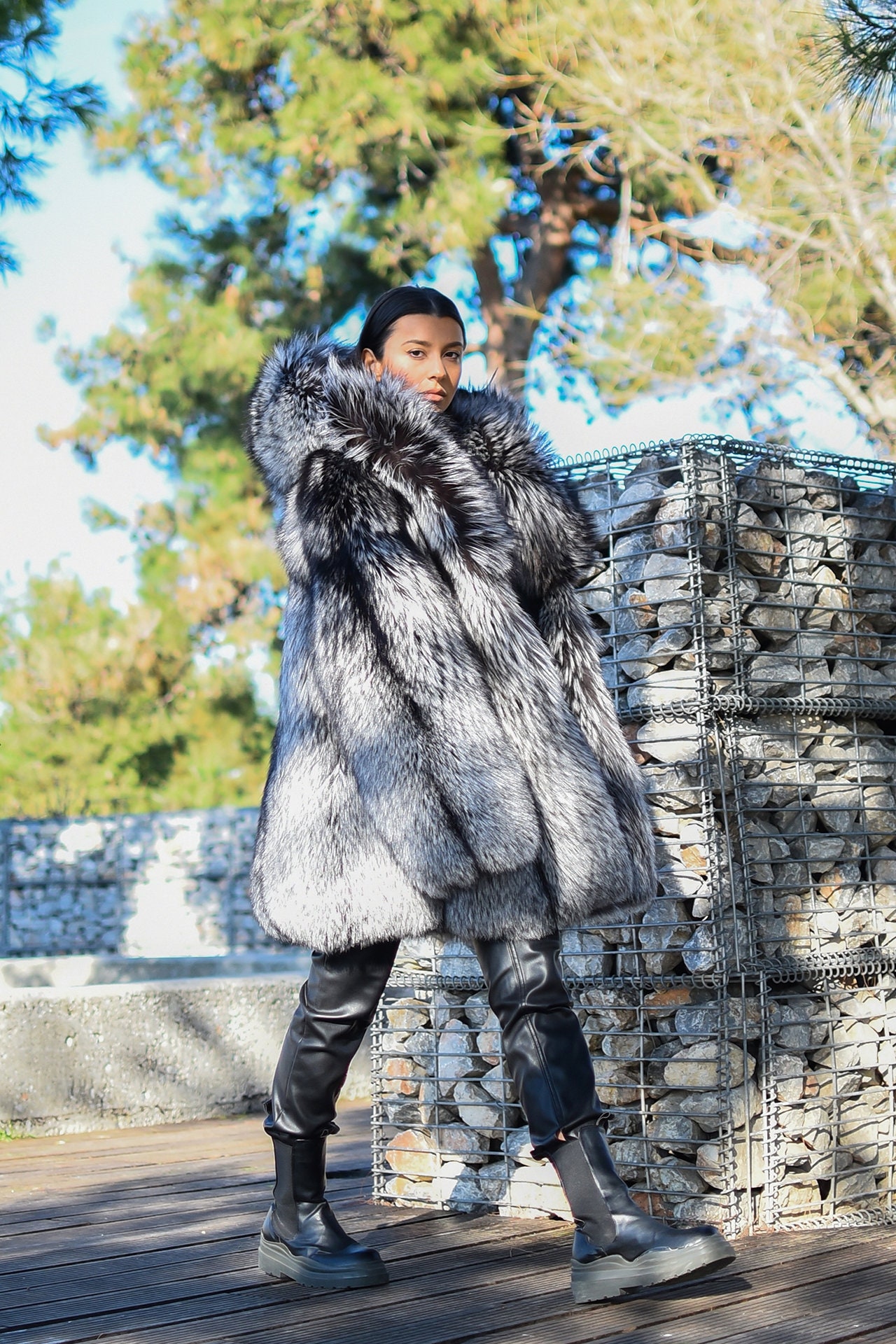 ギリシャ製、ハンドメイドの高級シルバーフォックスファージャケット