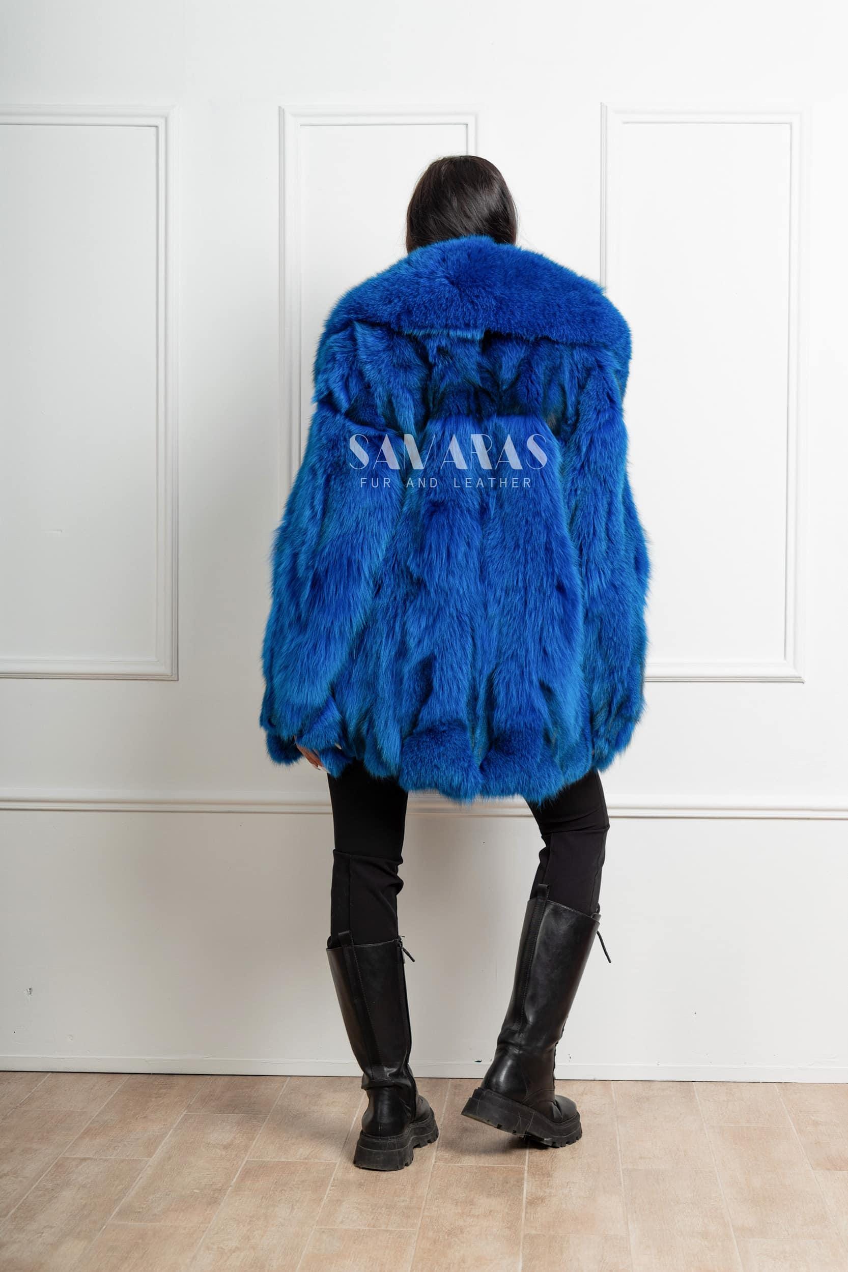 贅沢なスモーキングカラーの高級スカンジナビアロイヤルブルー