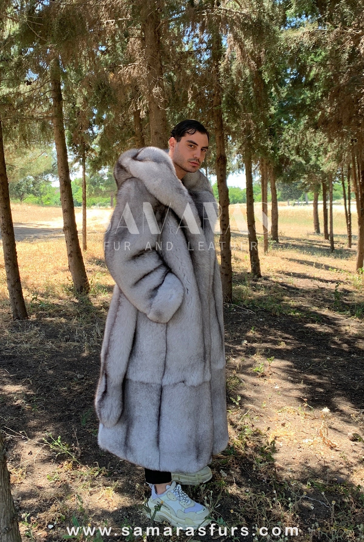 ロングラグジュアリーブルーフォックスコート、ホールスキンの