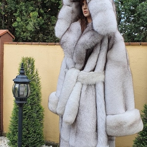 LUXURY BLUE FOX Coat ,fur coat with Whole skins,fur jacket, luxury fur coat,available in various fox colours,perfect gift,present