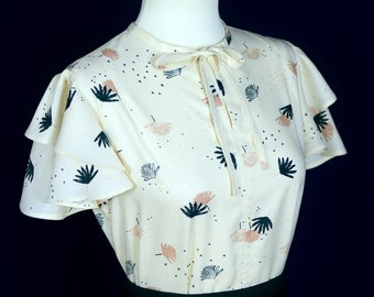 30s vintage style blouse in natural white with an abstract leaf pattern, sizes US 0 to 30
