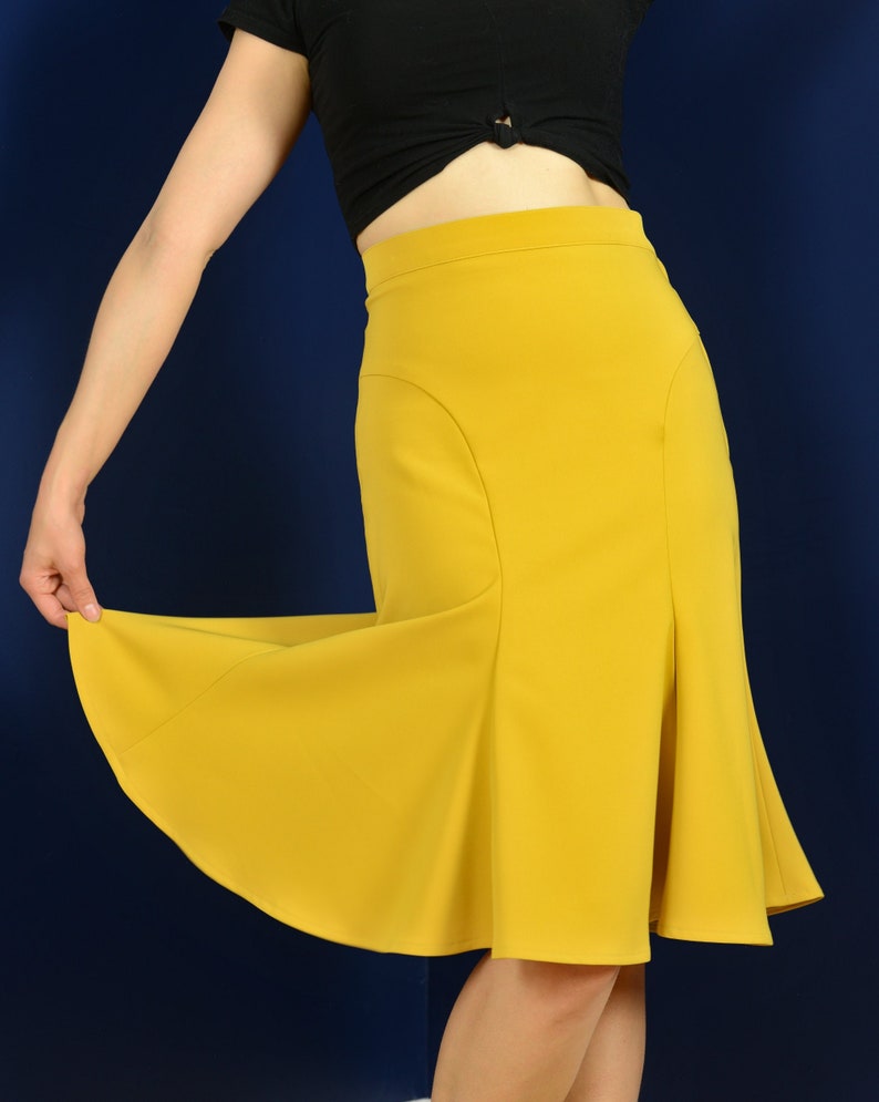 1930s Skirts : Midi Skirts, Tea Length, Pleated     30s style trumpet skirt in bright mustard yellow size US 8  AT vintagedancer.com