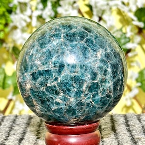 Large 100MM Apatite Crystal Sphere, Polished Sphere Beautiful Deep Blue Display Altar Décor Sphere Feng Shui Sphere Yoga Display Sphere Ball