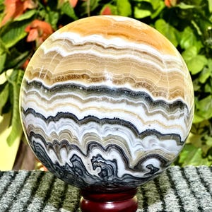 Large Beautiful 170MM Zebra Calcite Sphere Gorgeous Large Calcite Display Sphere. Amazing Banding And Colors.