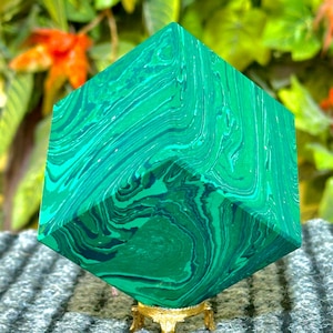 Beautiful 7.5CM Green Malachite Cube Mineral Specimen Polished Natural Stone Specimen Collectible Mineral for Home Decor ( Synthetic ) Cube