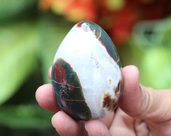 Moss Agate Healing Crystal Egg: Meditation Ornament
