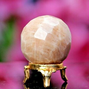 MINI 45MM Peach Moonstone Sphere: Healing Crystal Meditation Decorative