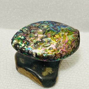 Puxadores de madrepérola: puxadores grandes de 5 cm (2") em madrepérola Paua em tons vibrantes de verde e azul para gavetas.